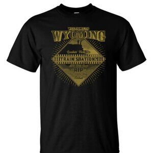 YELLOWSTONE "Looking For The Train Station" Shirt Size Large- Gildan-100% Cotton